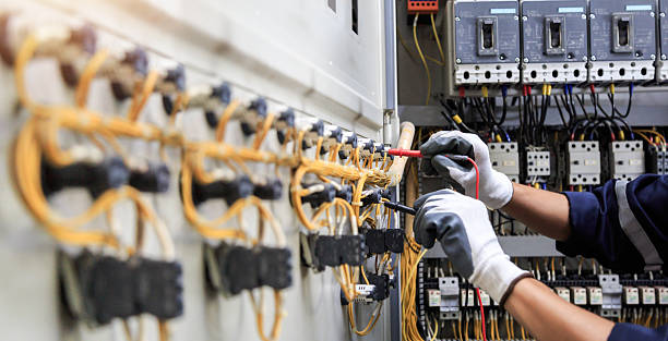 Professional Electrician technician working in Hiram, GA
